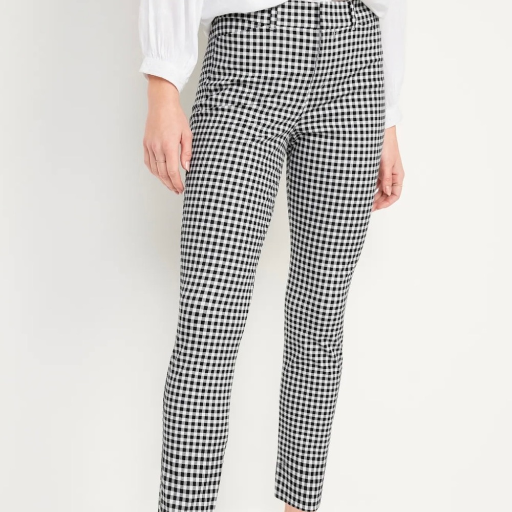 Old Navy High-Waisted Gingham Pixie Ankle Pants